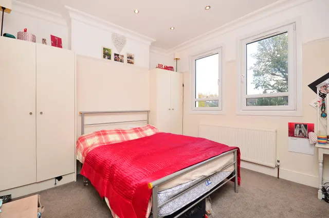 Photo 2 — 222b Merton Road, London