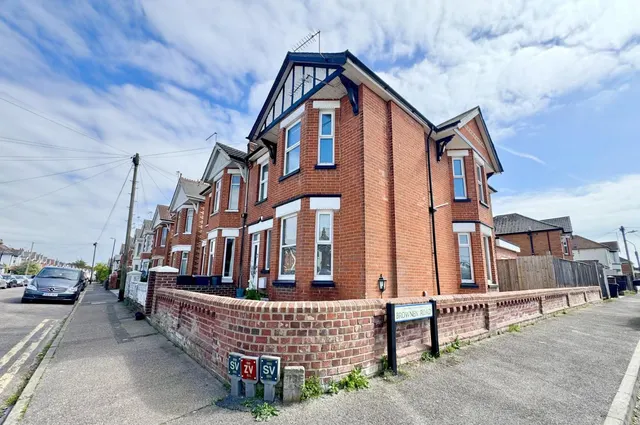 Acland Road, BH9, photo 3