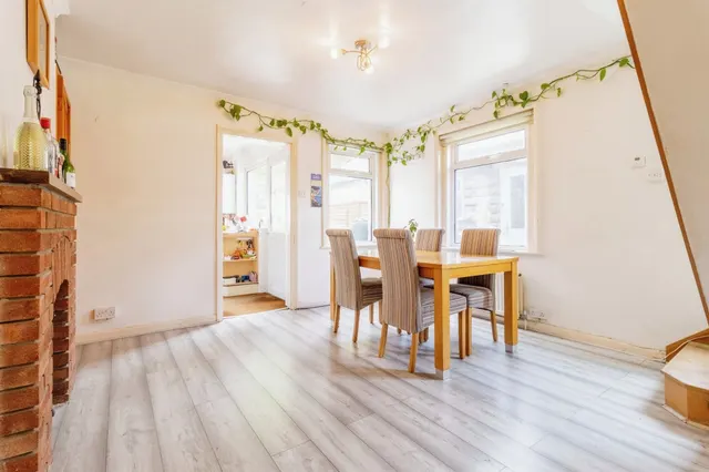 Oxford Road, Calne, SN11, photo 3