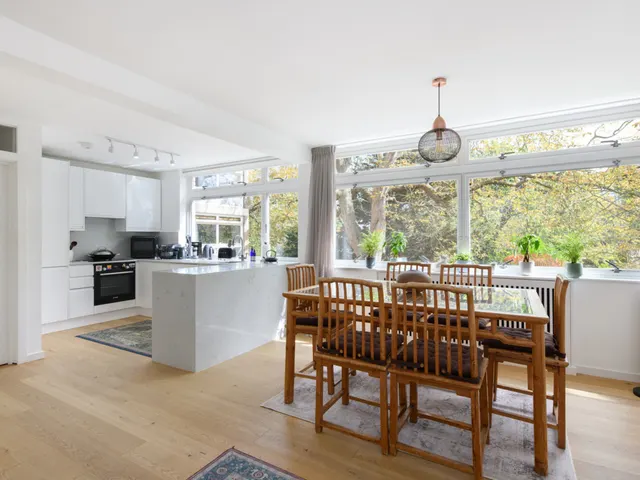 Ilchester Place, London, W14, photo 2