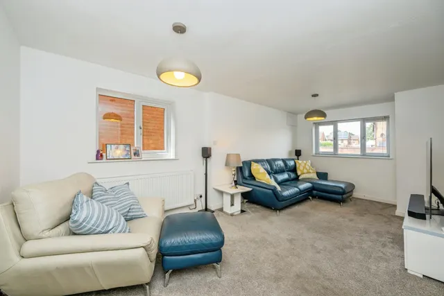 Merrybower Close, Stenson Fields, DE24, photo 3