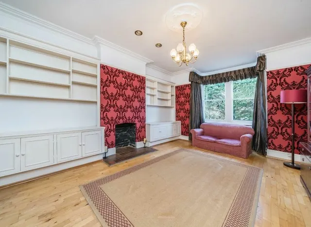 Photo 2 — Park Road, Kingston Upon Thames, KT2