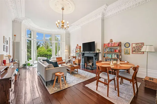 Belsize Park, London, NW3 4ET, photo 1