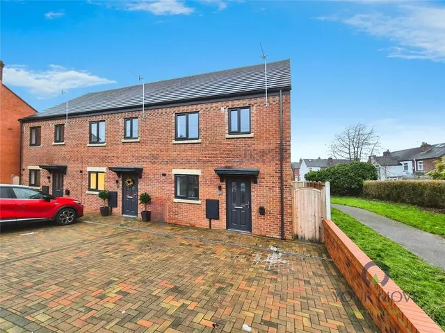 Heath Street, Newcastle, Staffordshire, ST5, photo 1