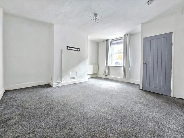 Inkerman Street, Bacup, OL13, photo 2