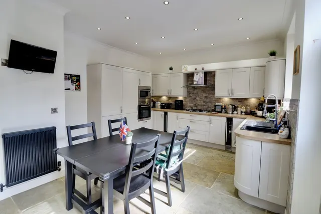 Mytholmes Lane, Haworth, BD22, photo 3