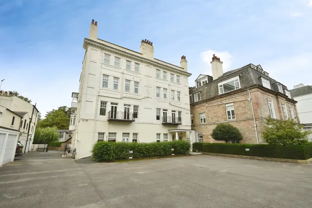 Victoria Road, Harrogate, photo 1