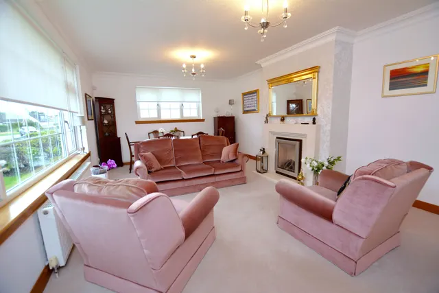 Photo 3 — 31 Gailes Road, Barassie, Troon, KA10 6TB