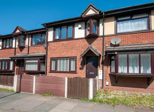 Cross Lane, Radcliffe, Manchester, M26 2QZ, photo 1