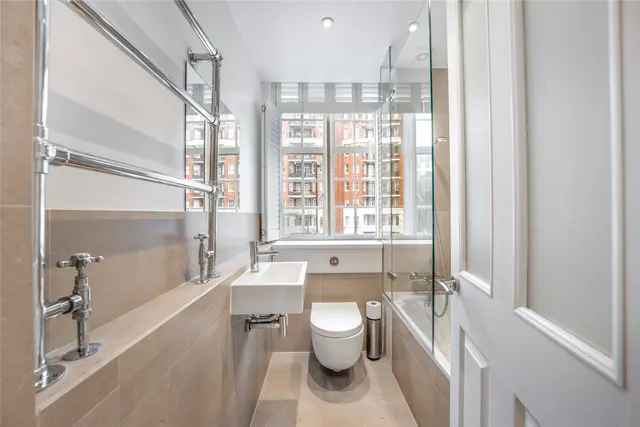 Mortimer Court, Abbey Road, St John's Wood, London, NW8, photo 1