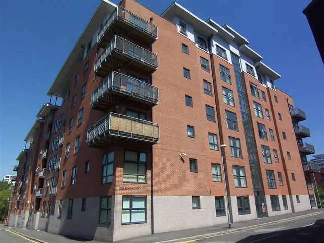 The Linx, City Centre, M4, photo 1