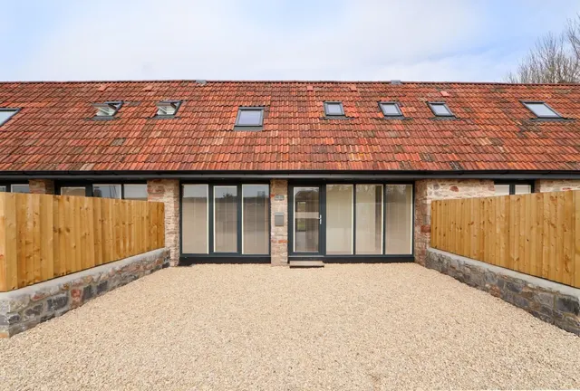 Somerset Court, Brinsea, BS49, photo 1
