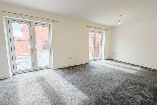 Photo 2 — Millstone Way, Tuffley, Gloucester, GL1