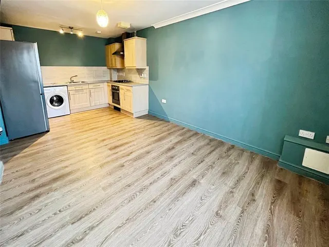 Arnell Crescent, Redhouse, SN25, photo 3