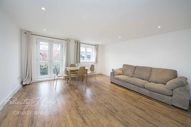 1 bedroom flat, Ardennes House, E16