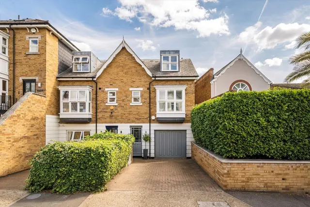 Brooks Road, W4, photo 1