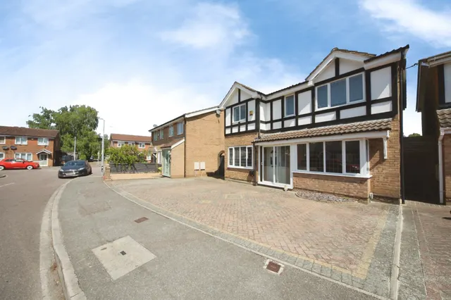 Milton Way, Houghton Regis, Dunstable, photo 1
