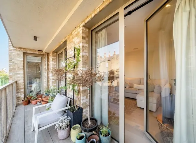 Photo 2 — Espalier Gardens, West Hampstead, NW6