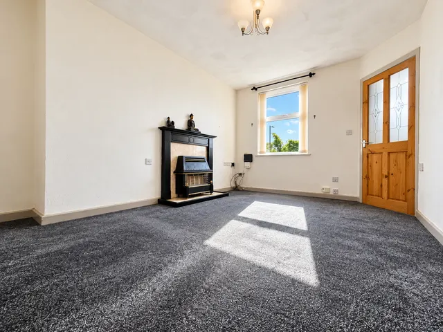 Springhead Road, Thornton, BD13, photo 2