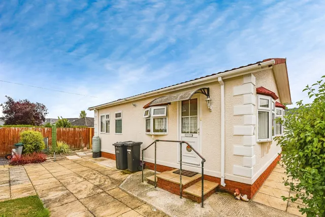 Mullenscote Mobile Home Park, Weyhill, Andover, photo 1