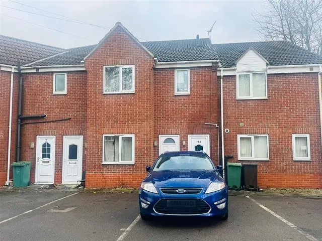 Elizabeth Drive, CASTLEFORD, photo 1