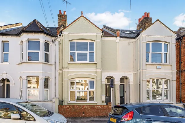 1 bedroom flat — Felixstowe Road, Kensal Green, London, NW10