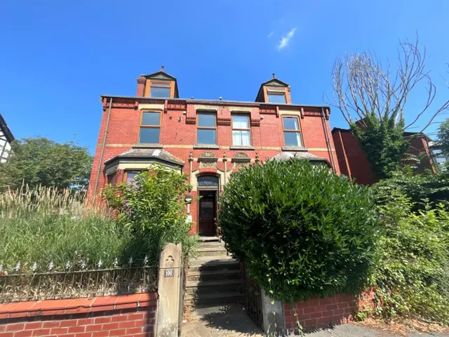 Flat 5, Thompson Cross, Stamford Street, Stalybridge, photo 1