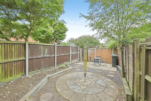 Photo 3 — Melton Close, Wymondham