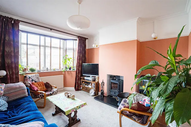 Battle Crescent, St. Leonards-On-Sea, photo 3