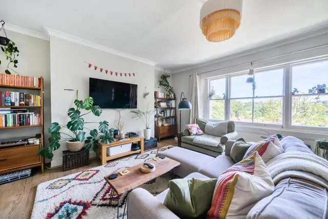 Westwood Hill, London, SE26, photo 1