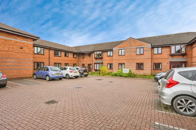 The Dovedales, Mickleover, Derby, photo 1