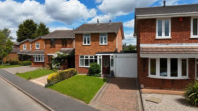 Falcon Close, Walsall, WS6 7LJ, photo 1