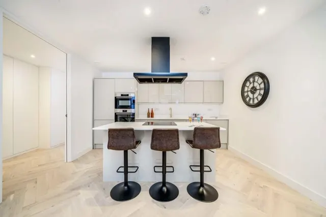 Photo 2 — Gordon Road, London, W5 2AR