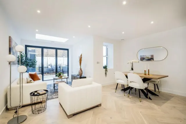 Photo 3 — Gordon Road, London, W5 2AR