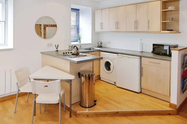 Navigation Walk, Leeds, LS10, photo 2