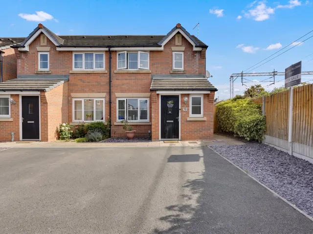 Heron Way, Sandbach, CW11, photo 1