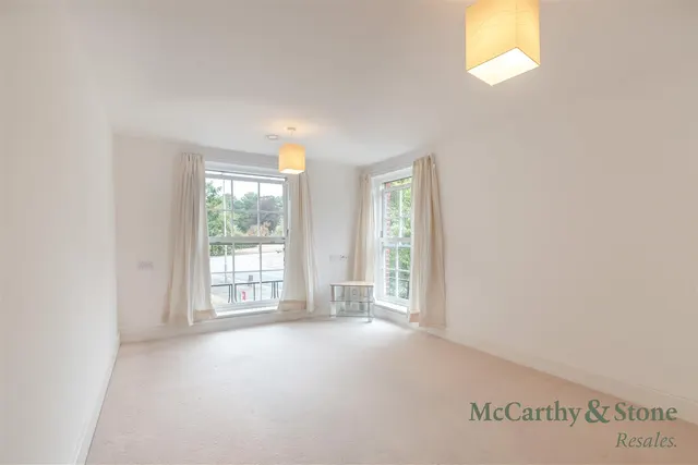 College Way, Welwyn Garden City, AL8, photo 2