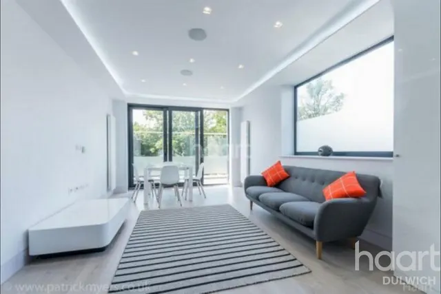 Lordship Lane, London, SE22, photo 3