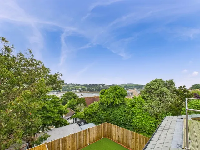 Photo 2 — Pendarves Road, Falmouth