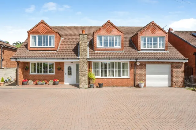 West Street, Thorne, DONCASTER, photo 1