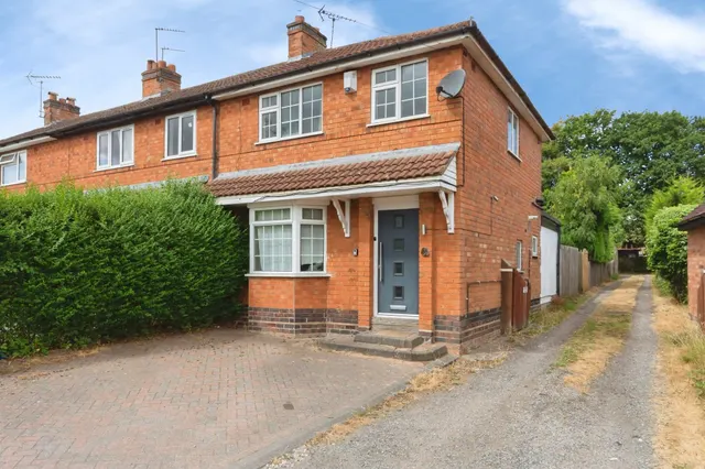 Cranmore Boulevard, Shirley, B90, photo 1