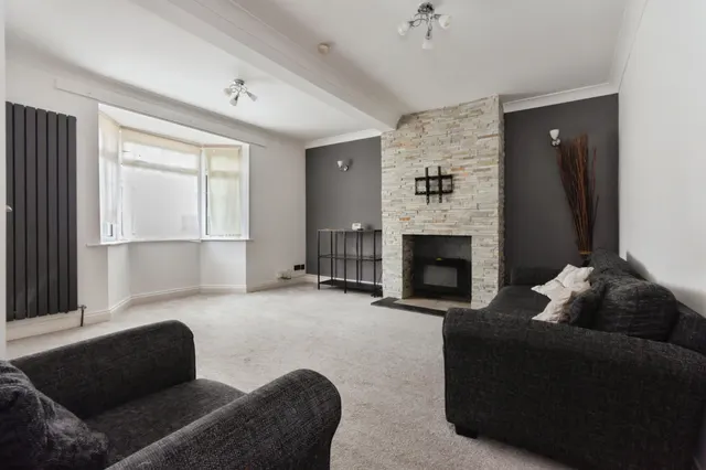 Cranmore Boulevard, Shirley, B90, photo 3