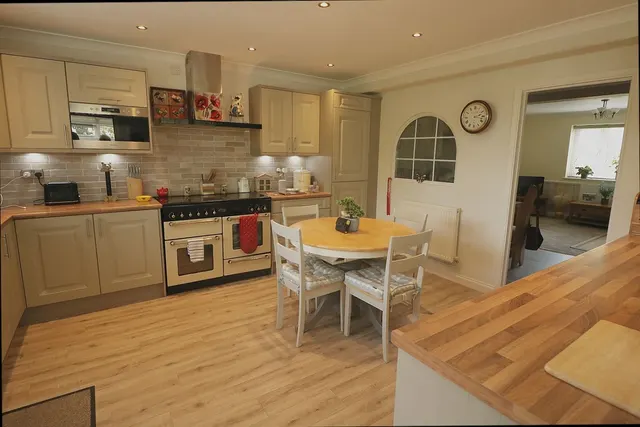 Dukes Road, PE19, photo 2