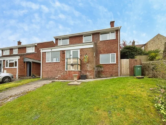 Clay Close, Dilton Marsh, photo 1