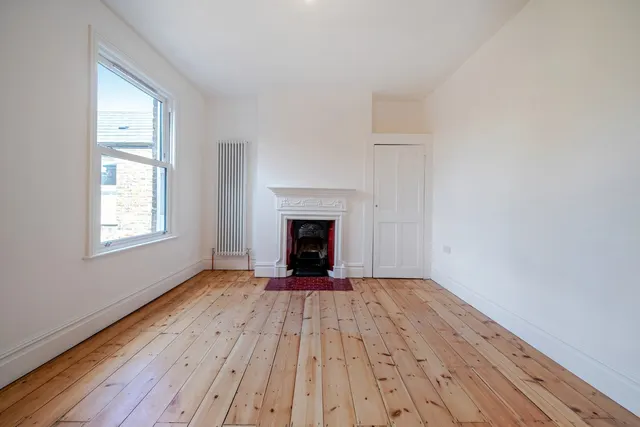 Photo 3 — Loxton Road, SE23