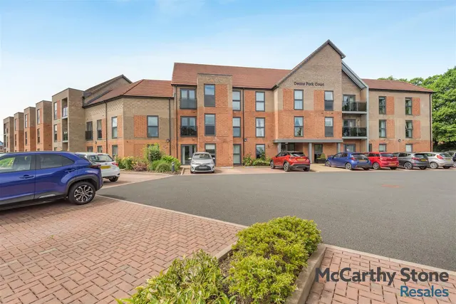 Kingsway, Stafford, ST16, photo 1
