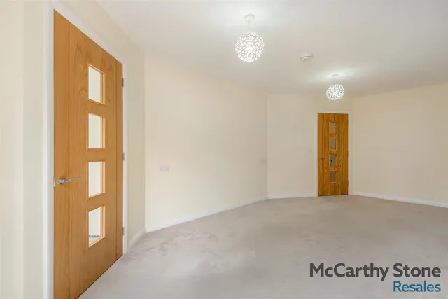 Kingsway, Stafford, ST16, photo 3