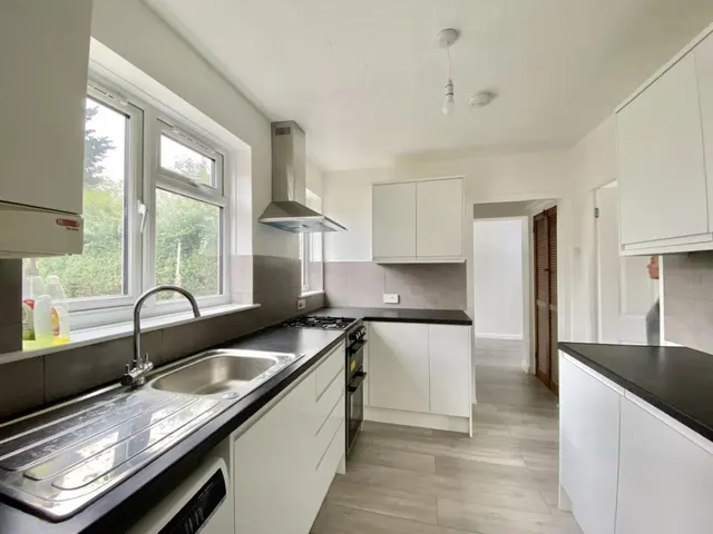 Hunters Grove, Hayes, UB3, photo 1