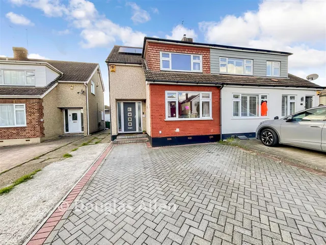 The Oaks, Billericay, CM11, photo 1