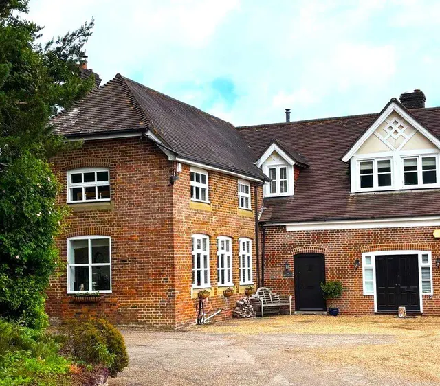 Verdley Place, Fernhurst, Haslemere, Surrey, GU27 3ER, photo 1